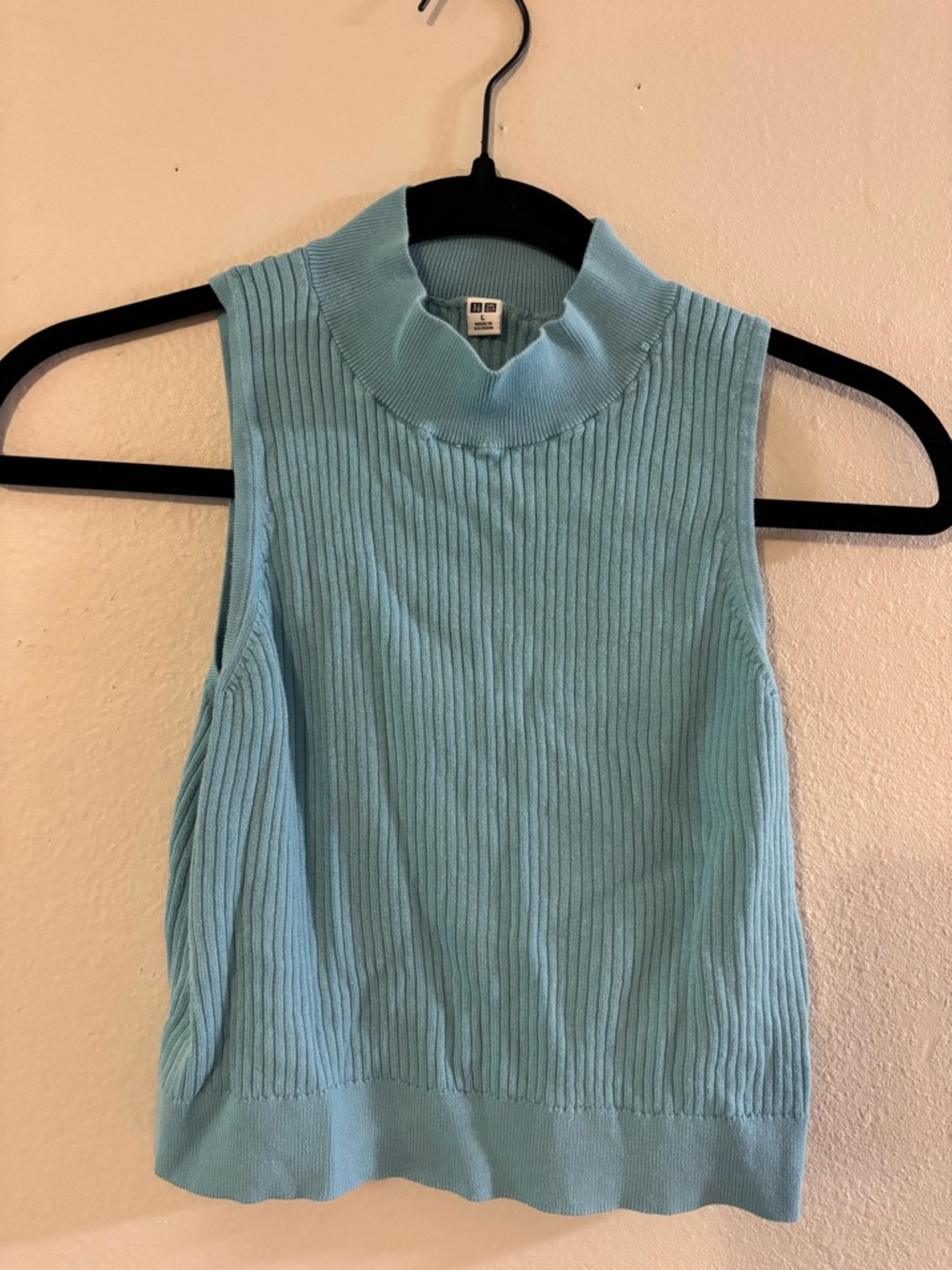 Mock Neck Sleeveless Cropped Sweater - Picture 2 of 4